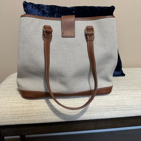 Dooney And Bourke Tote, EUC - Picture 4 of 13